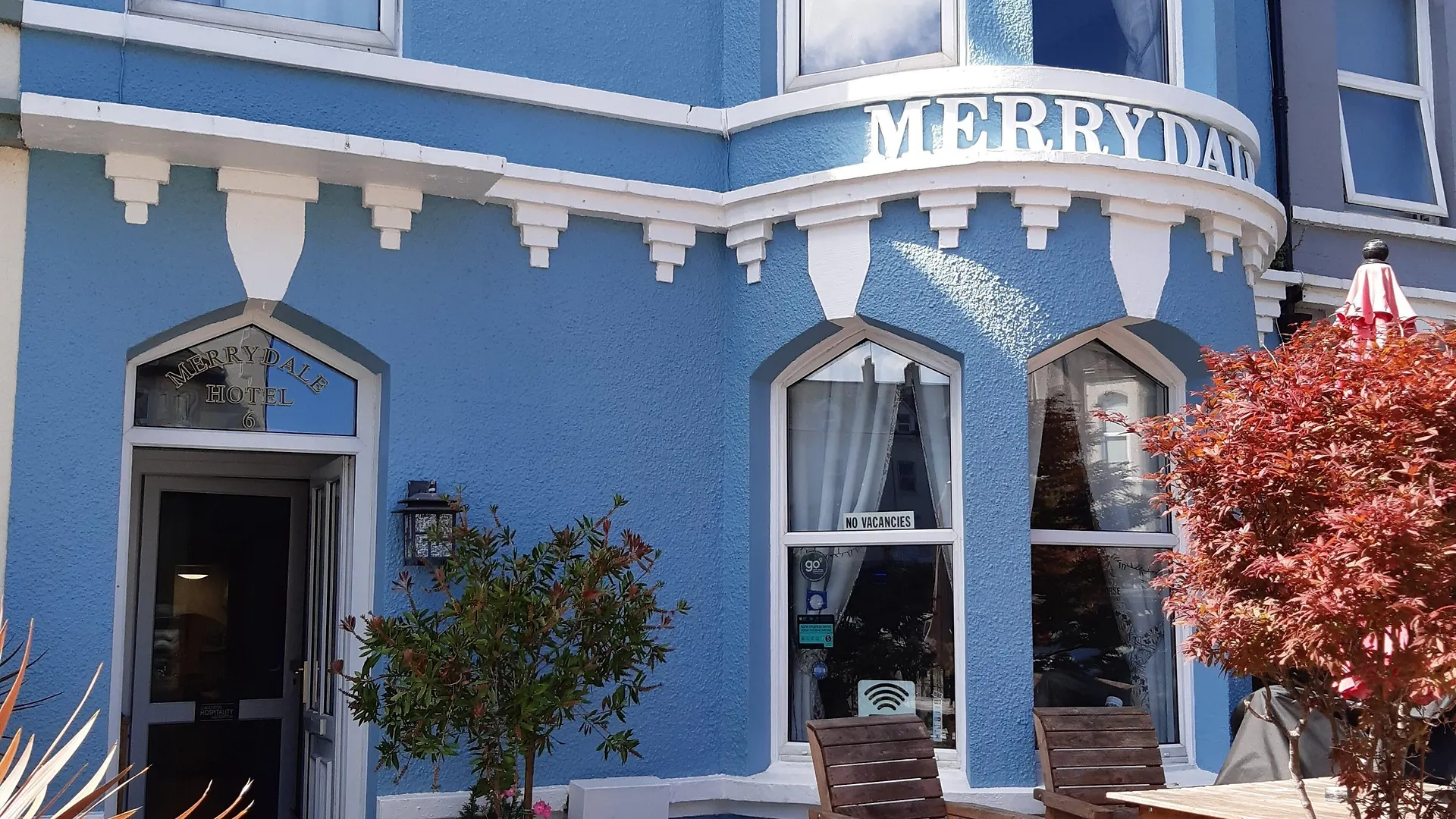 7 Central Hotels Near Royal Cambrian Academy Worth Booking