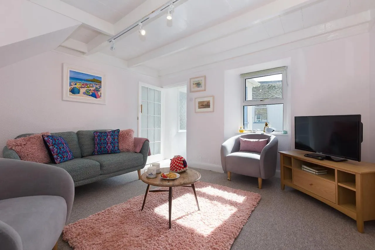 5 Smart Budget Hotels Near Chysauster Ancient Village Worth Booking