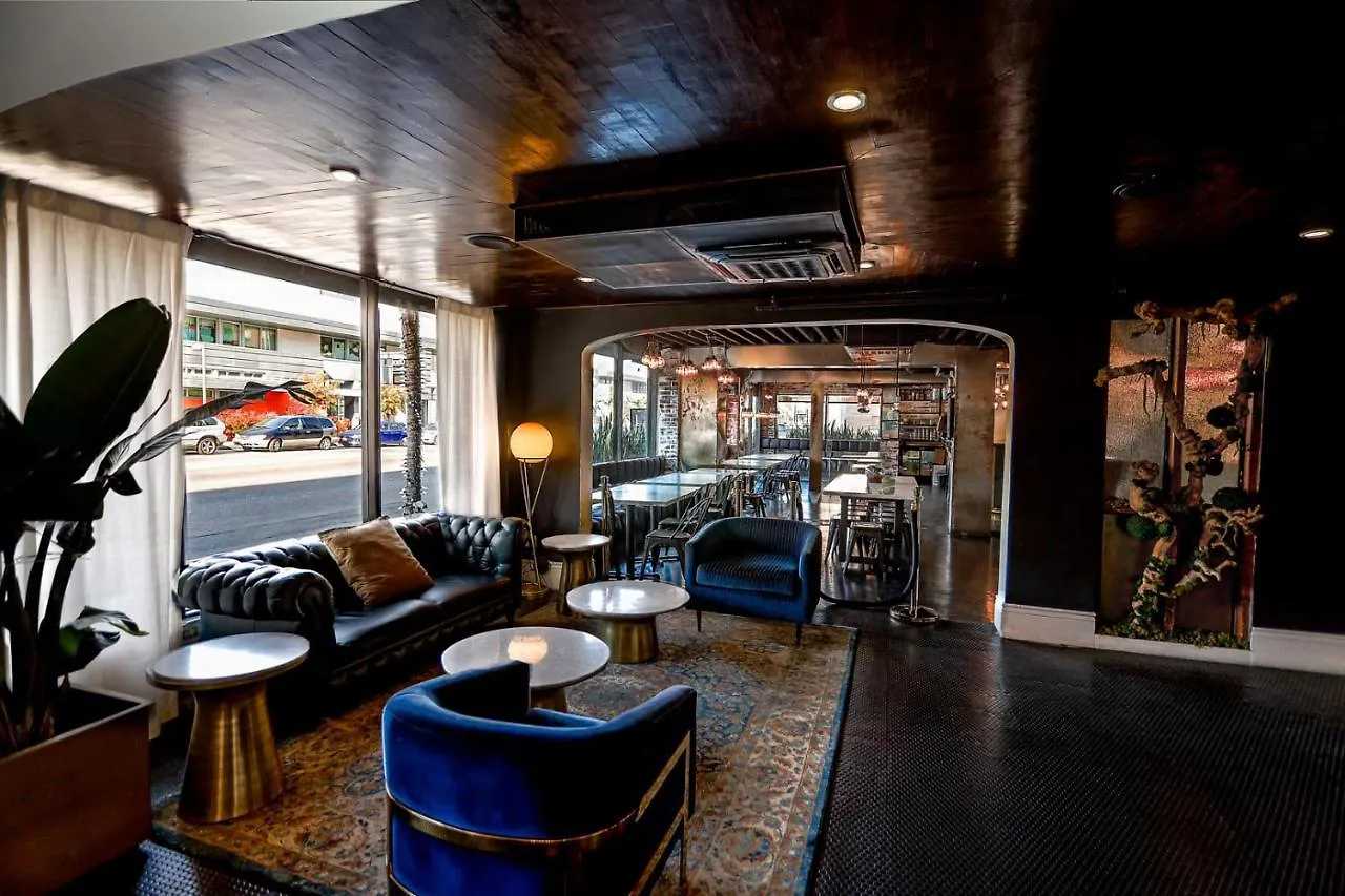 5 Top 4-Star Hotels Near Petersen Automotive Museum LA
