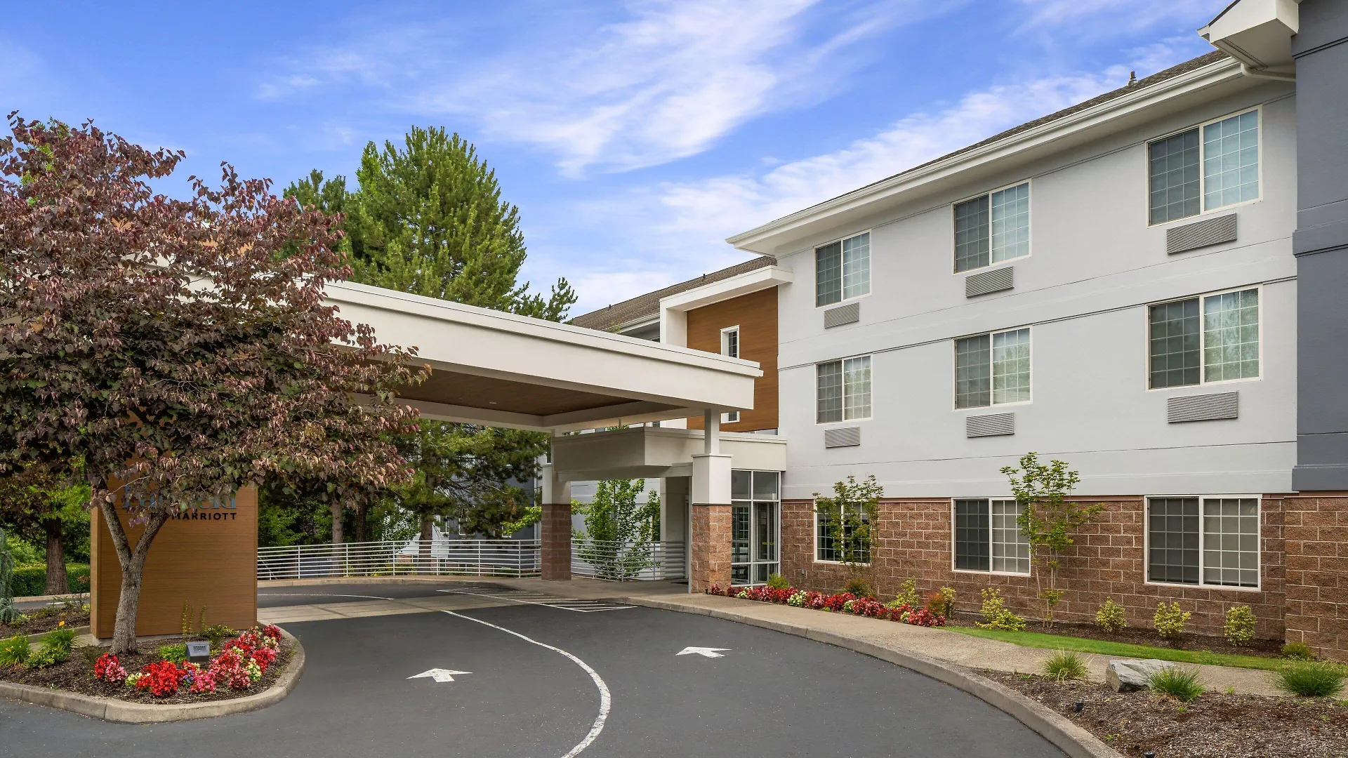 Where to Stay Near Pendleton City Park: 4 Design Hotels Reviewed