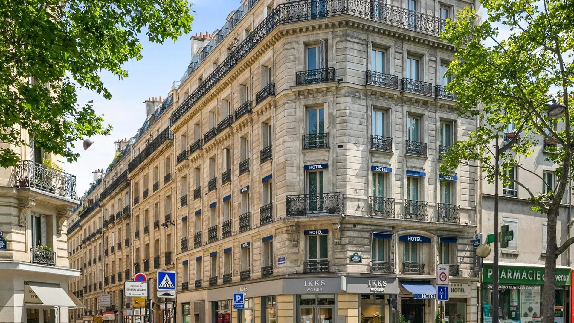 11 Family-Friendly Hotels in Paris 14th That Deliver