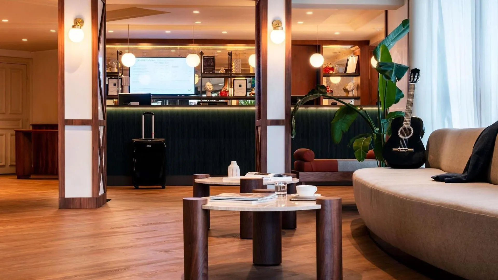 4 Central Hotels Near Le Gros Horloge Worth Booking