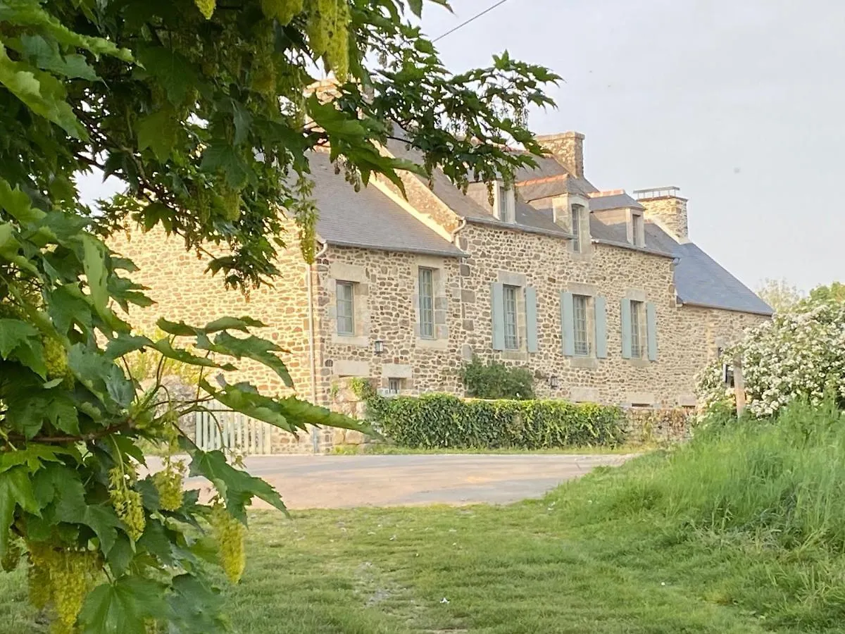 Where to Stay Near Grande Vigne: 4 Family Hotels in Dinan