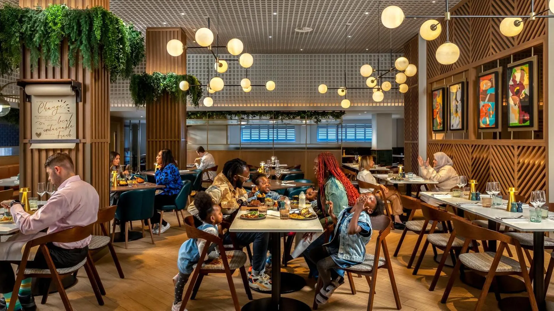 7 Smart Hilton Hotels in Central London Worth Booking