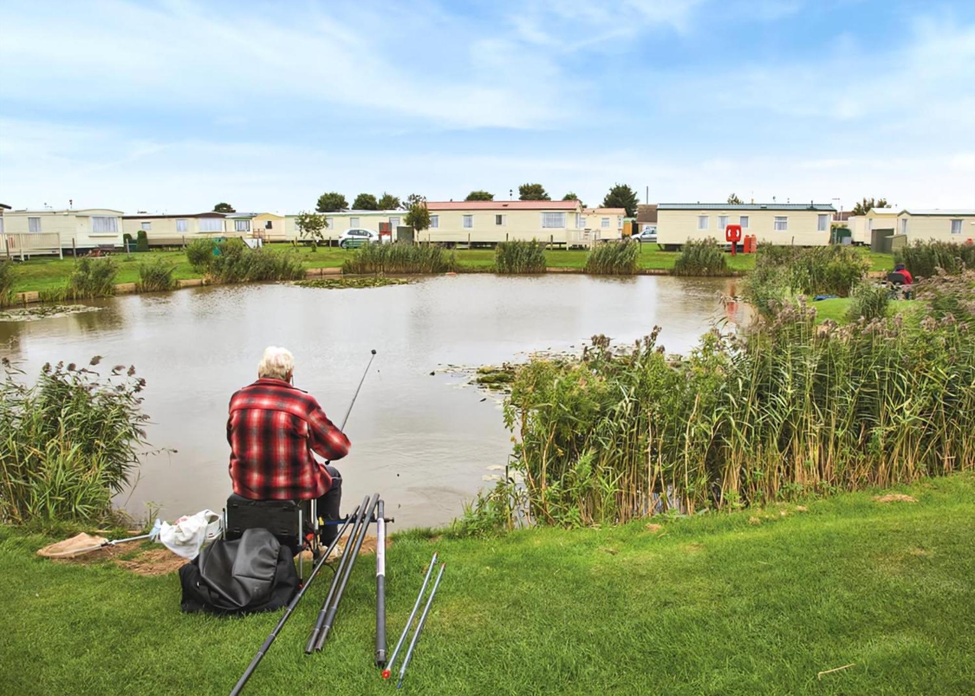 15 Best Hoseasons Holiday Parks in England for Every Getaway