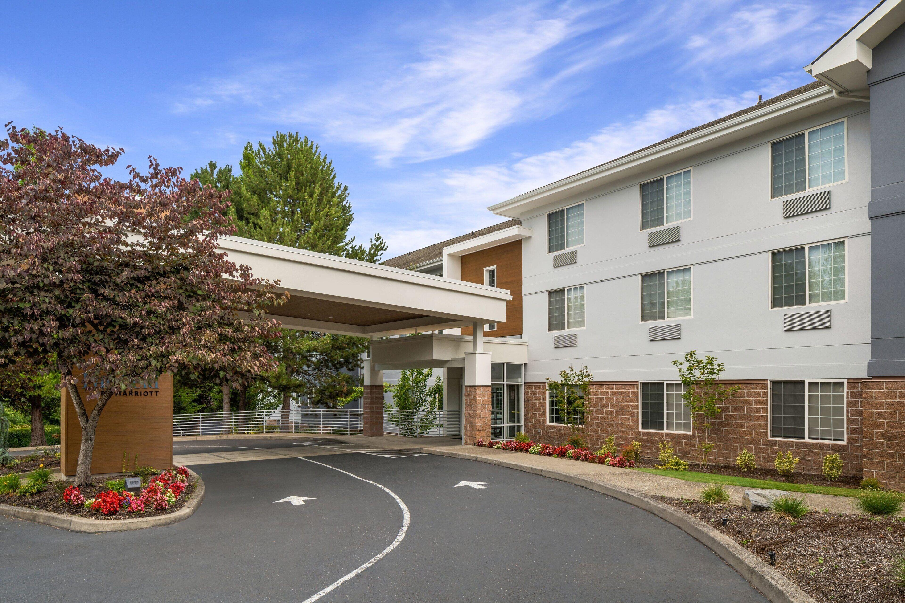 Where to Stay Near Pendleton City Park: 4 Design Hotels Reviewed