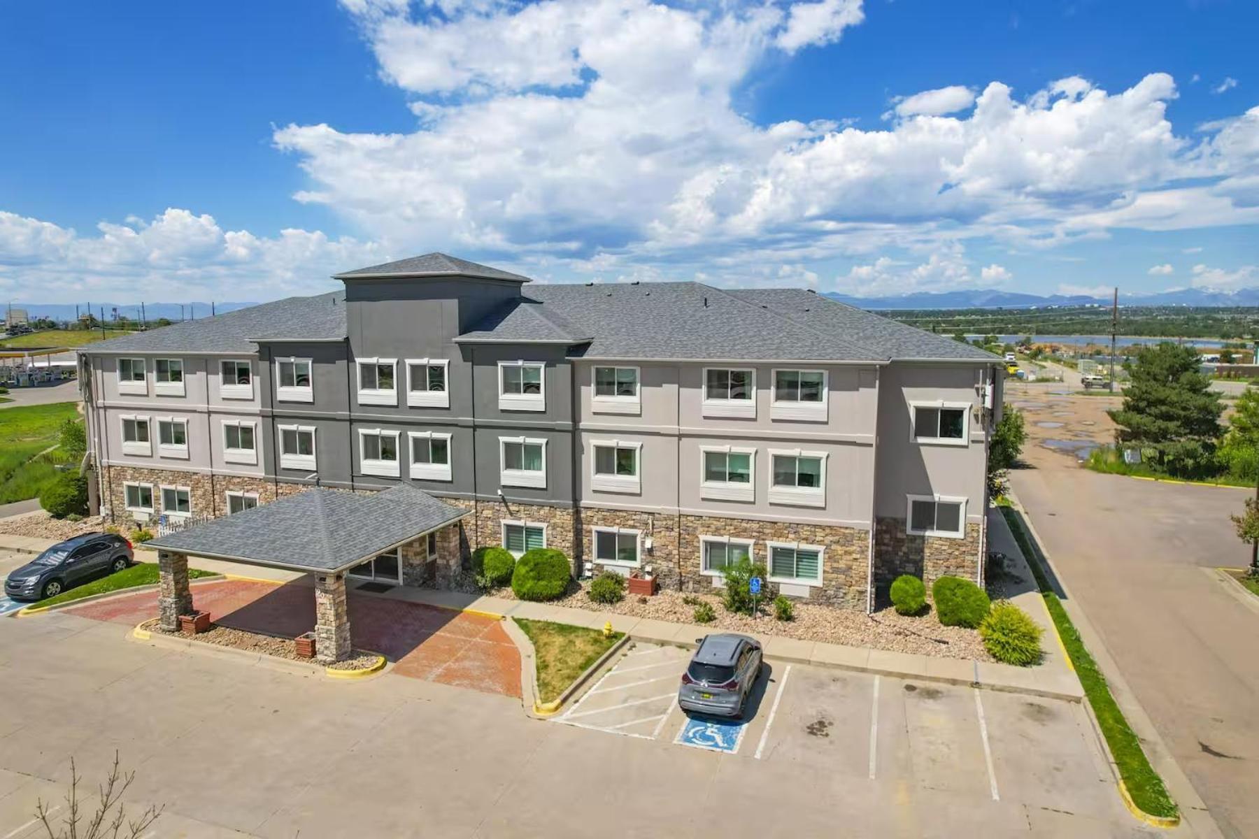 Staying Near Rotella Park: 5 Business Hotels Compared