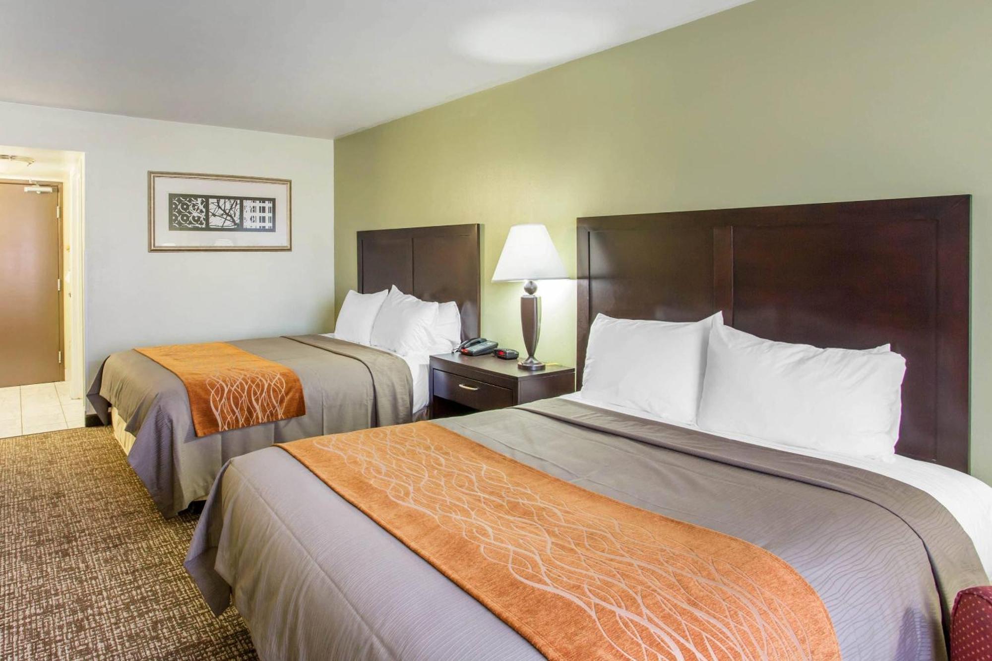 4 Business Hotels Near Cool Springs Galleria for Work Stays
