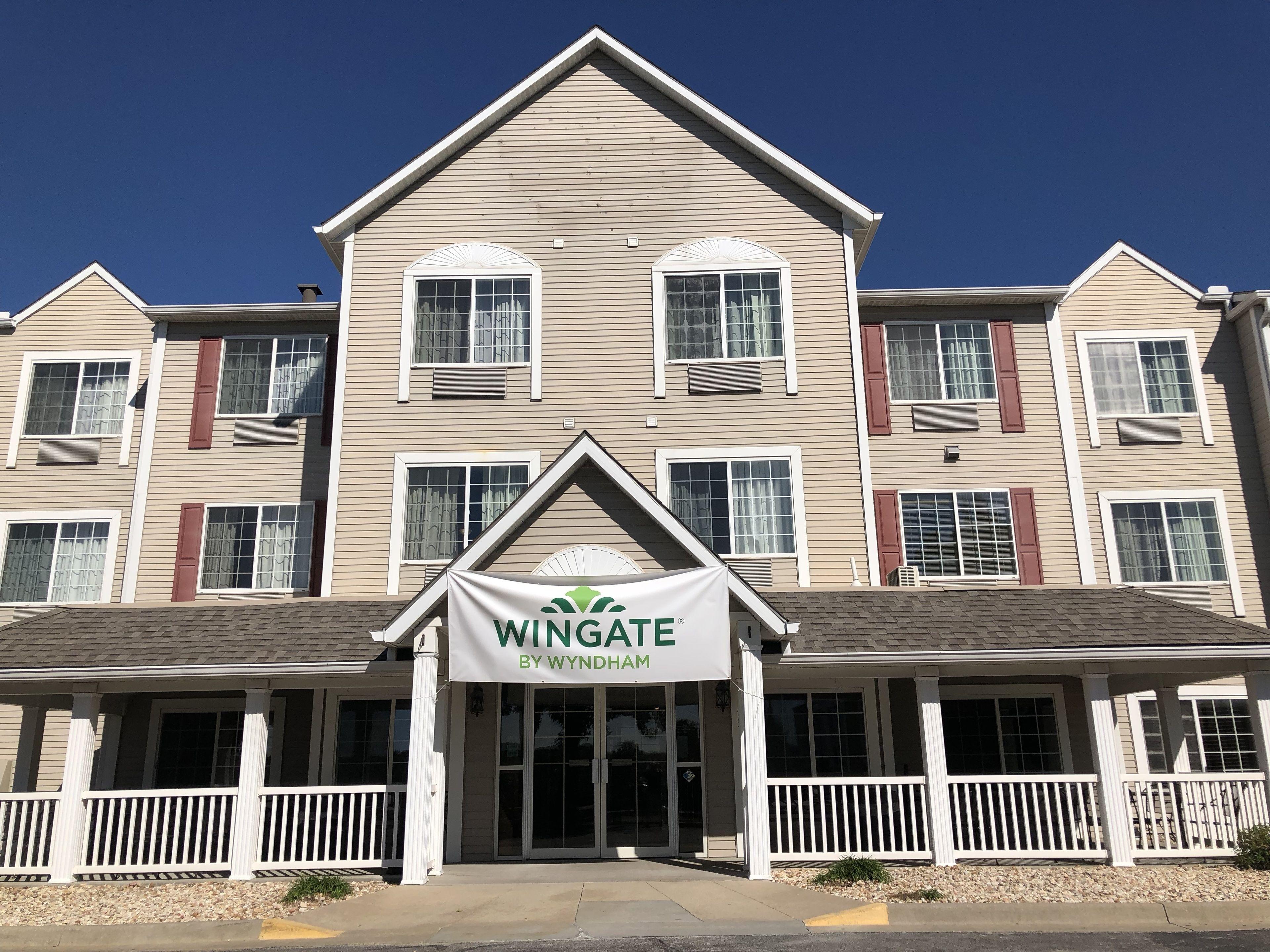 5 Resort Hotels Near Worlds of Fun for Easy Park Access