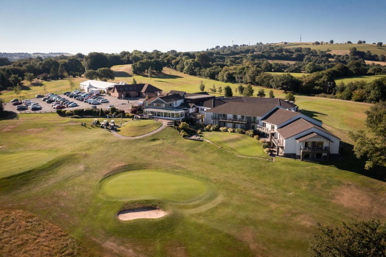 4 Top-Rated Historical Hotels in Wales to Book Now
