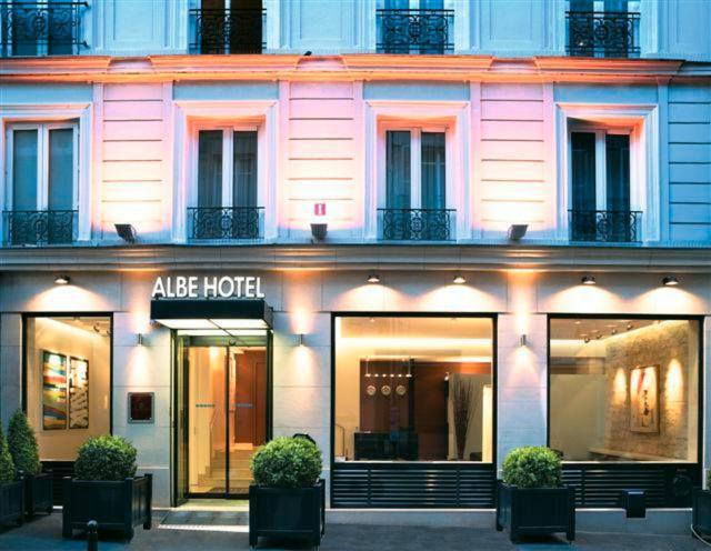 4 Top-Rated Boutique Hotels In Latin Quarter, Paris